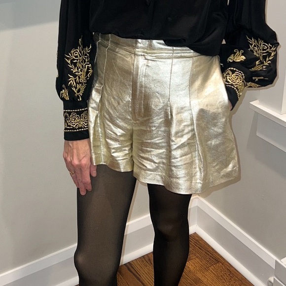 House of Harlow 1960 Pants - House Of Harlow 1960 Light Metallic Gold Shorts XS